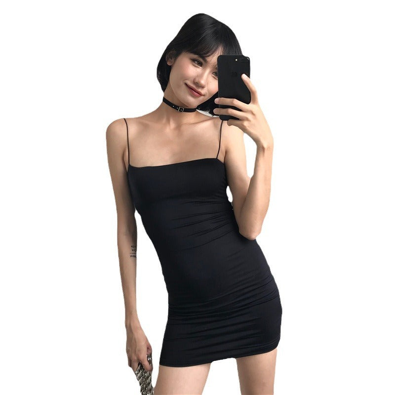 Robe mini ajustée pour femme chic et stylée