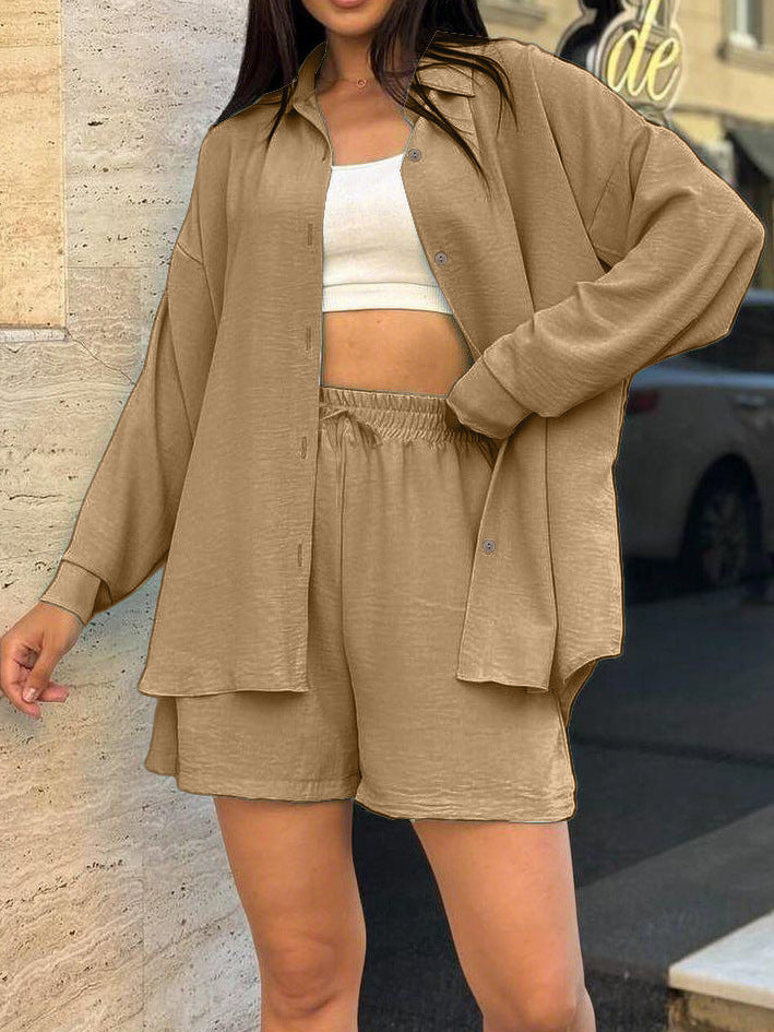 Ensemble d'overshirt décontracté pour femmes avec taille élastique et shorts amples Chic und Stil