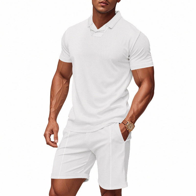 Hommes ensemble polo et shorts à la mode avec design structuré Chic und Stil
