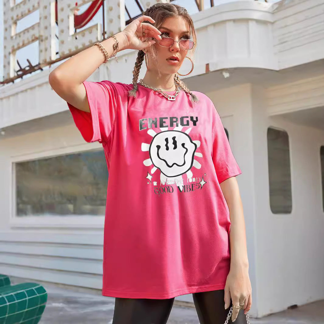 T-shirt oversize pour femmes avec un design graphique accrocheur et une coupe décontractée Chic und Stil