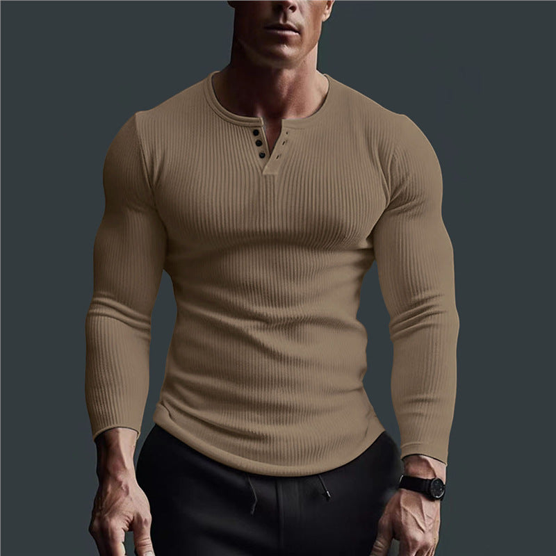 Chemise à manches longues ajustée pour hommes avec structure côtelée et patte de boutonnage Chic und Stil