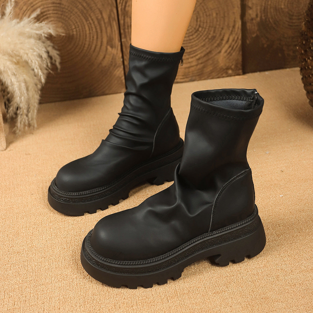 Bottes de mode pour dames avec design doublé et profil robuste Chic und Stil