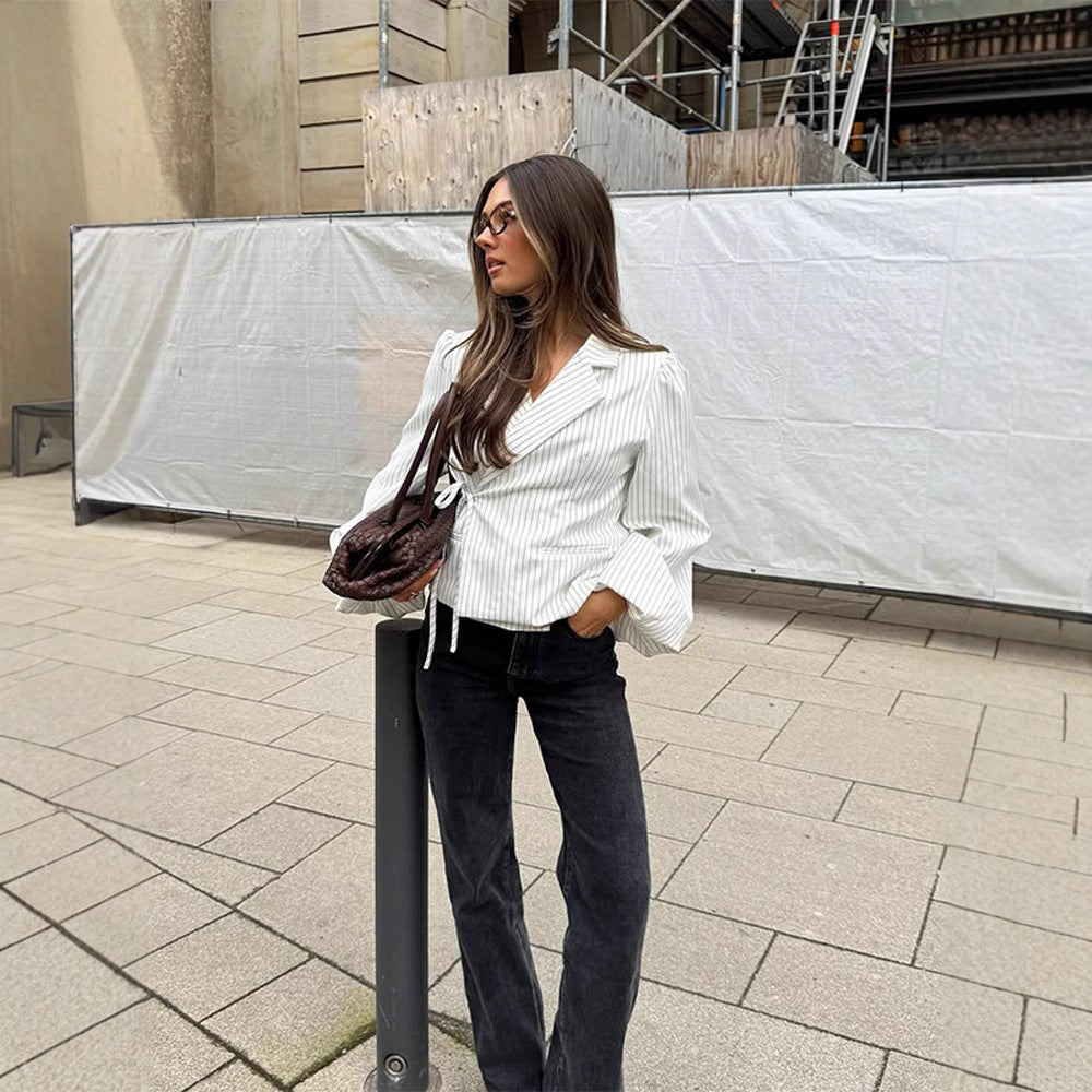 Blouse élégante cintrée pour femmes avec des manches volumineuses Chic und Stil