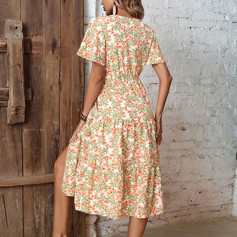 Robe maxi floral pour femmes avec fermeture à boutons et fente sur le côté Chic und Stil