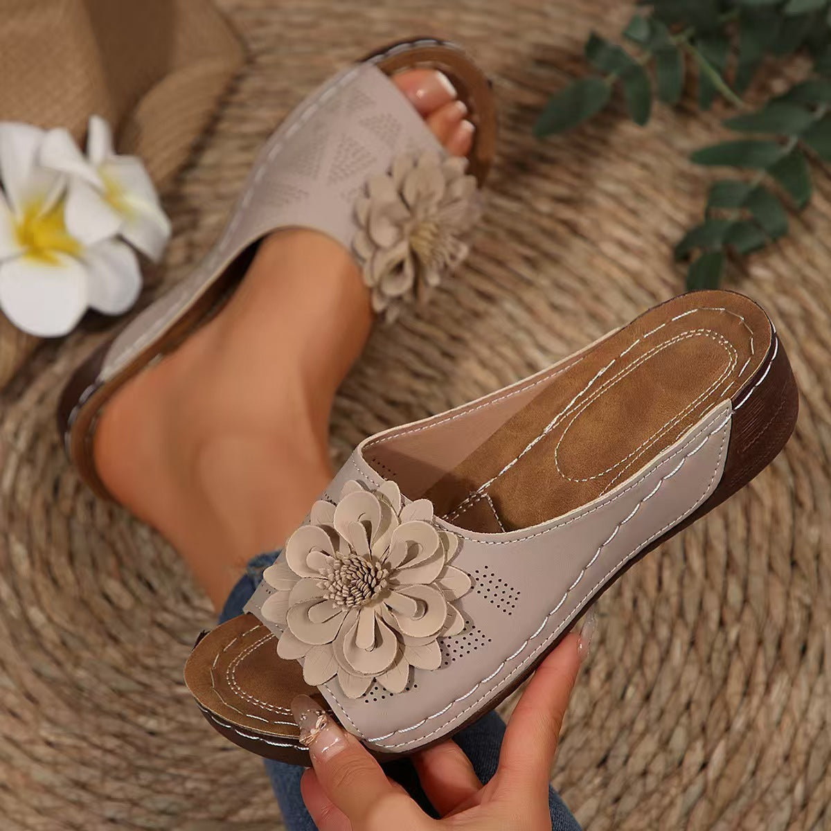 Sandales à glissière fleuries pour femmes Chic und Stil