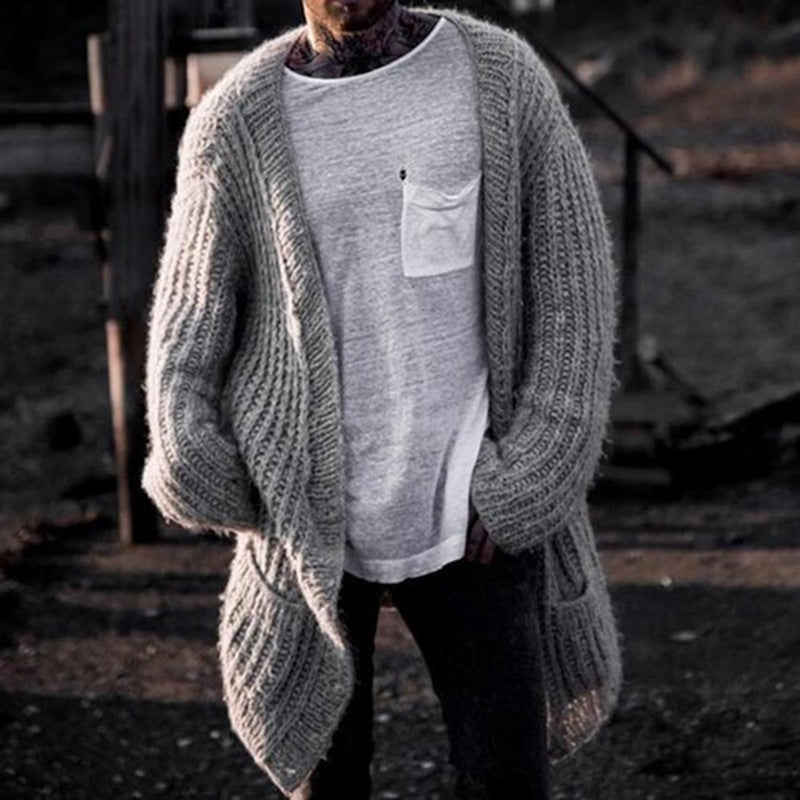 Cardigan tricot pour homme à grande taille avec décolleté plongeant et design structuré Chic und Stil