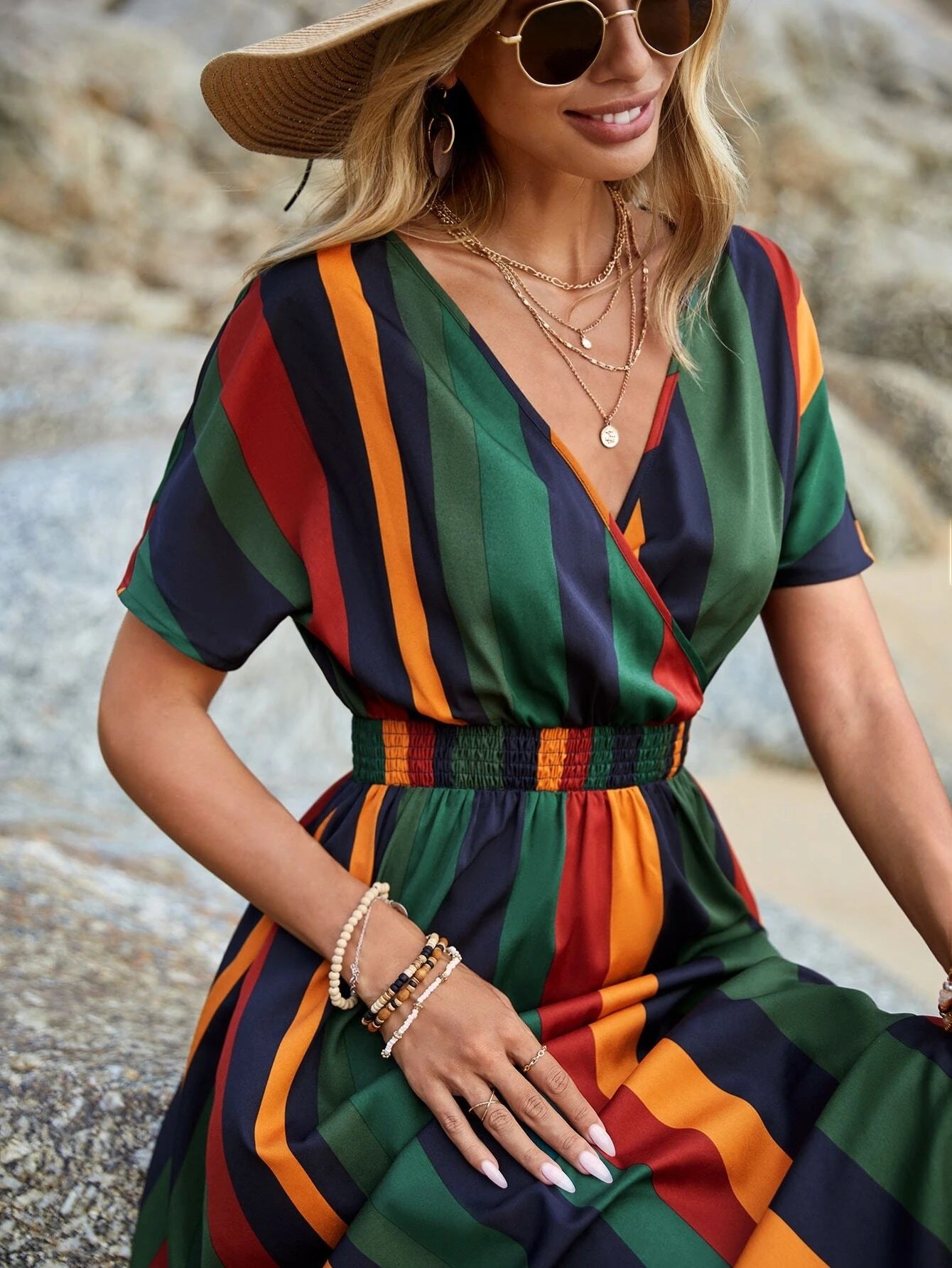 Women's striped maxi dress with optional belt Chic und Stil