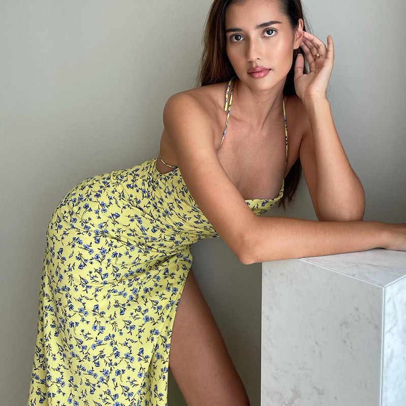 Women's midi dress with floral pattern and slit Chic und Stil