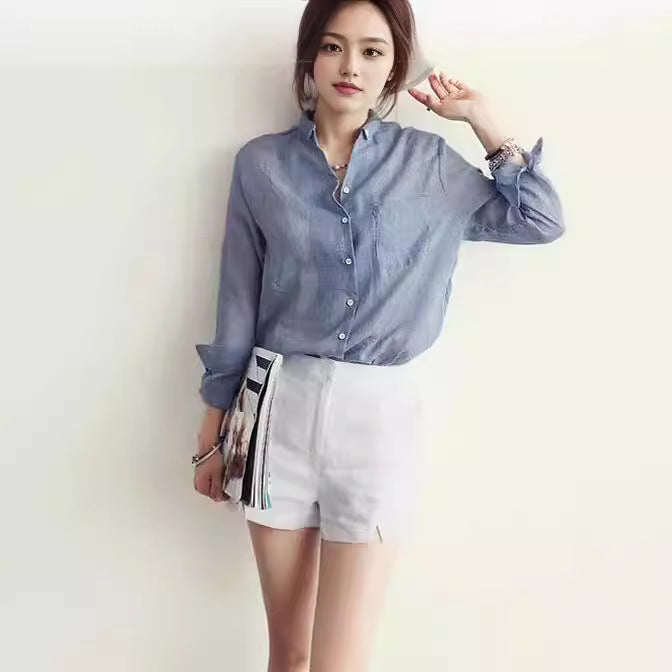 Chic und Stil Women's Tailored Lightweight Button-Down Shirt and Shorts Set