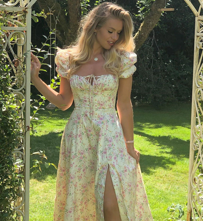 Robe maxi pour femmes avec manches bouffantes et design floral Chic und Stil
