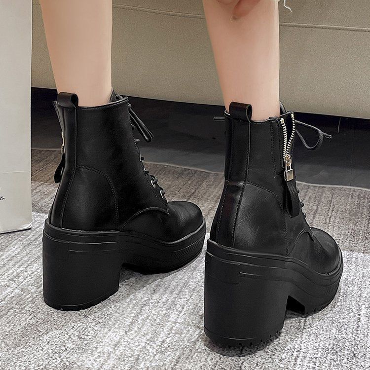 Bottes à plateforme féminines à construction lacable et profil robuste Chic und Stil