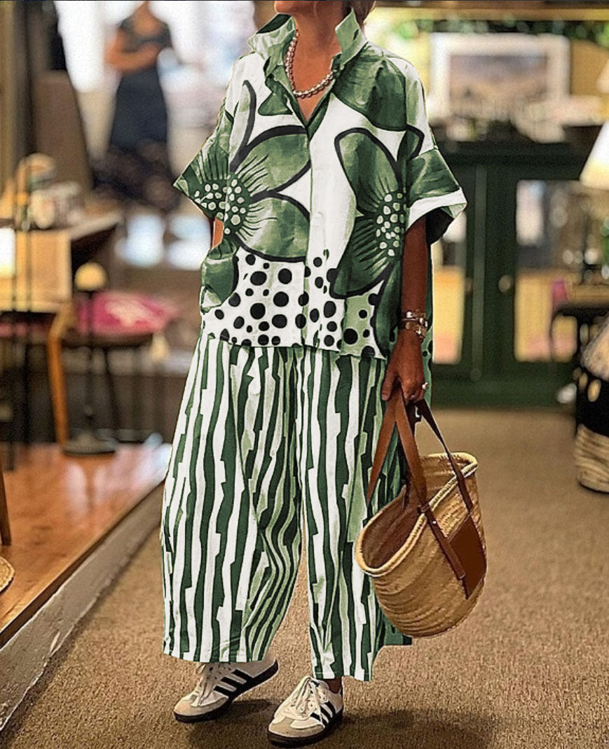 Chemisier oversized pour dames avec motif floral et coupe élégante Chic und Stil