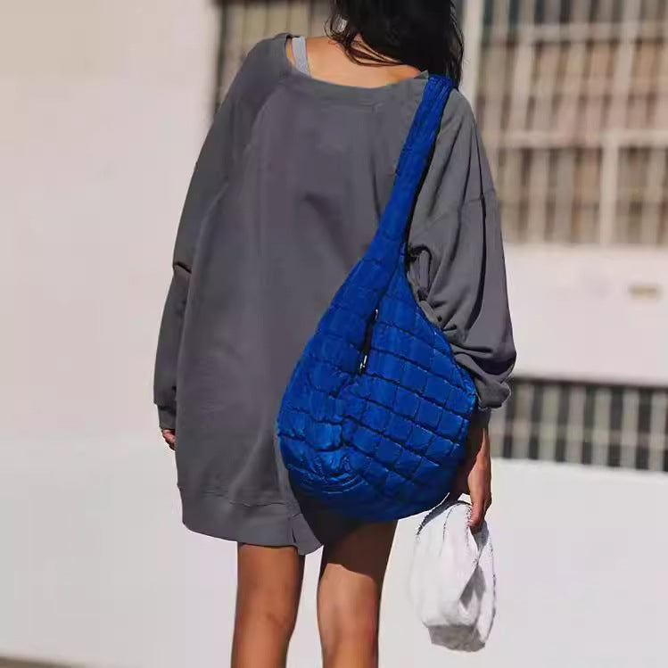 Sweatshirt Women Oversized avec coupe décontractée et poches pratiques Chic und Stil