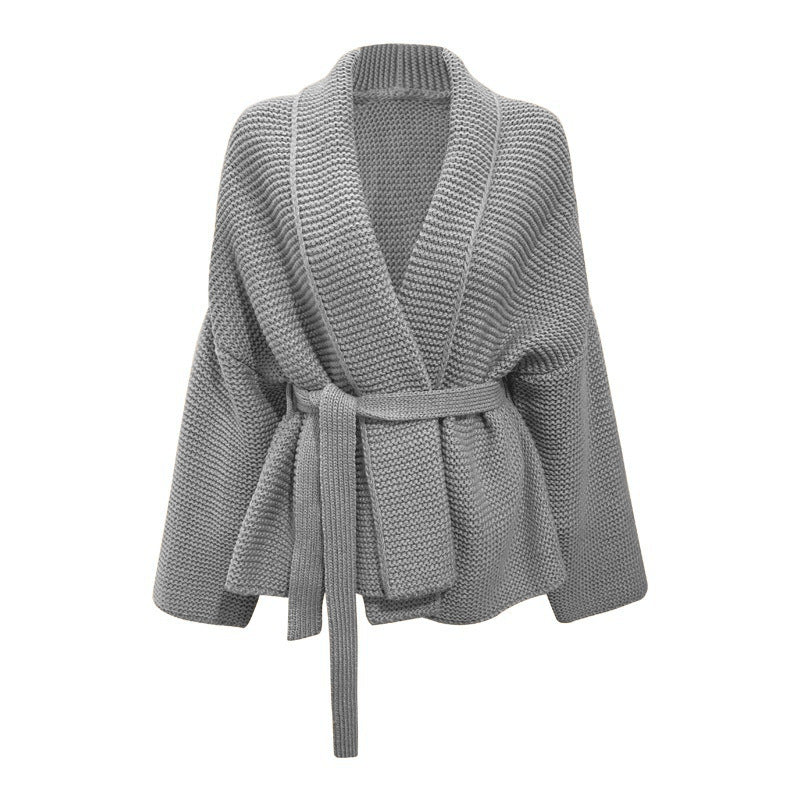 Women's chunky knit cardigan with wide shawl collar and tieable belt Chic und Still