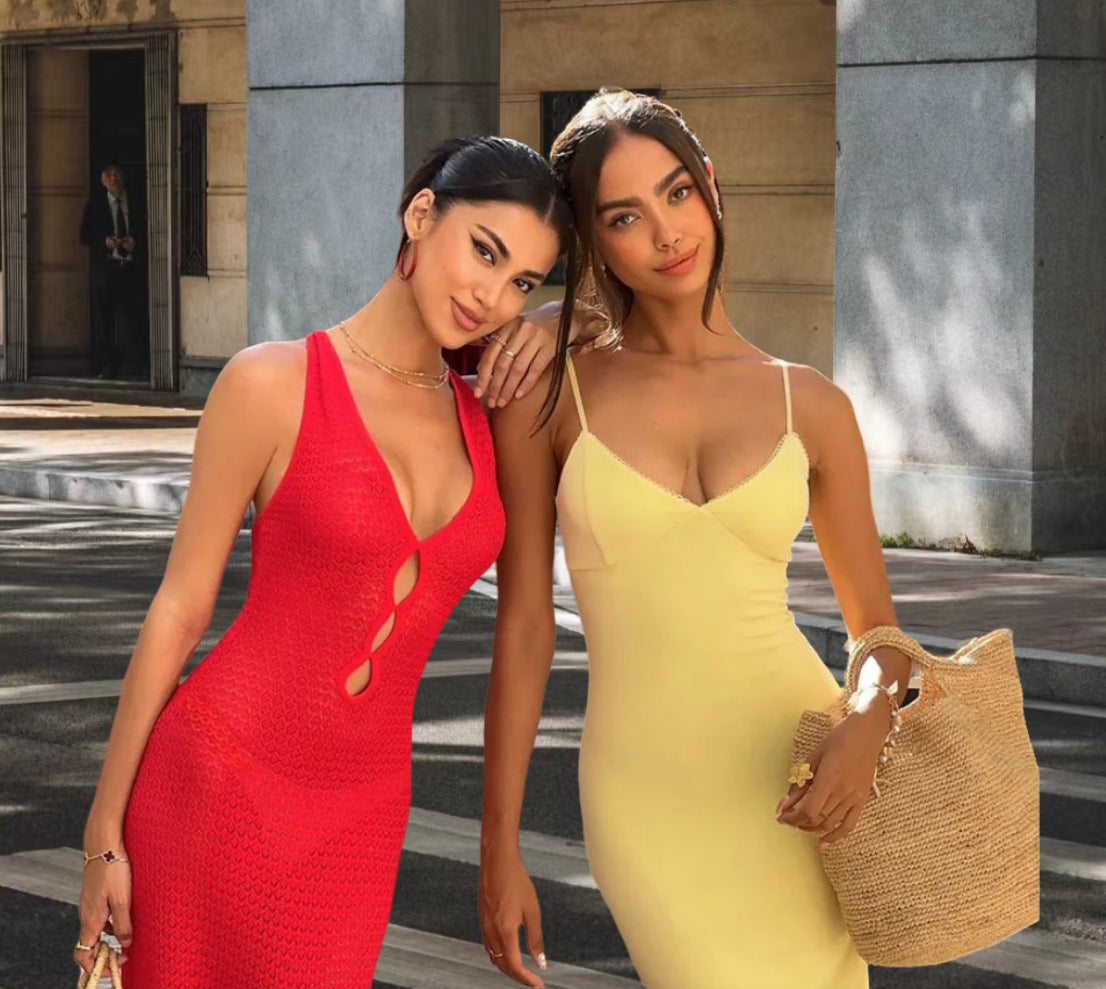 Robe à bretelles spaghetti ajustée pour femmes avec détails découpés Chic und Stil