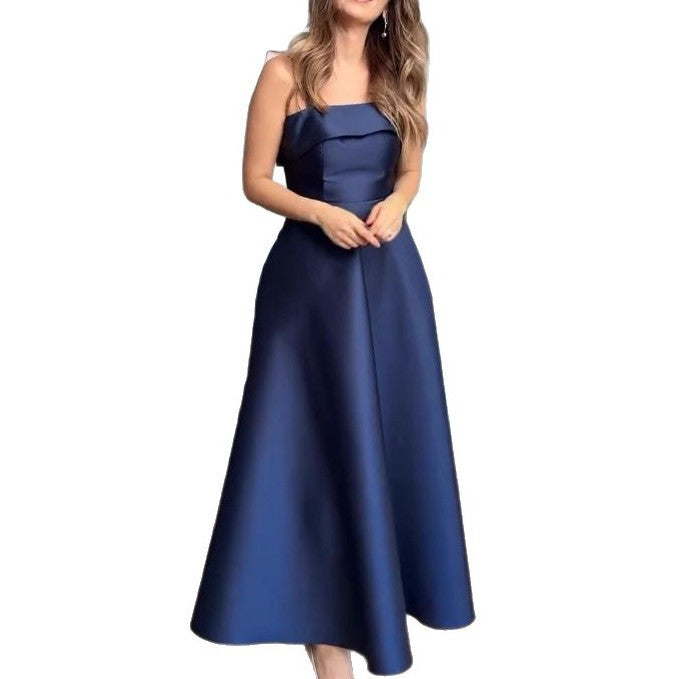 Robe de soirée élégante pour femme avec un design sans épaules et une jupe volumineuse Chic und Stil