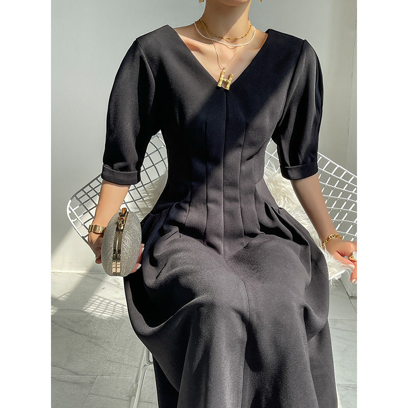 Robe midi élégante à manches bouffantes et col V Chic und Stil