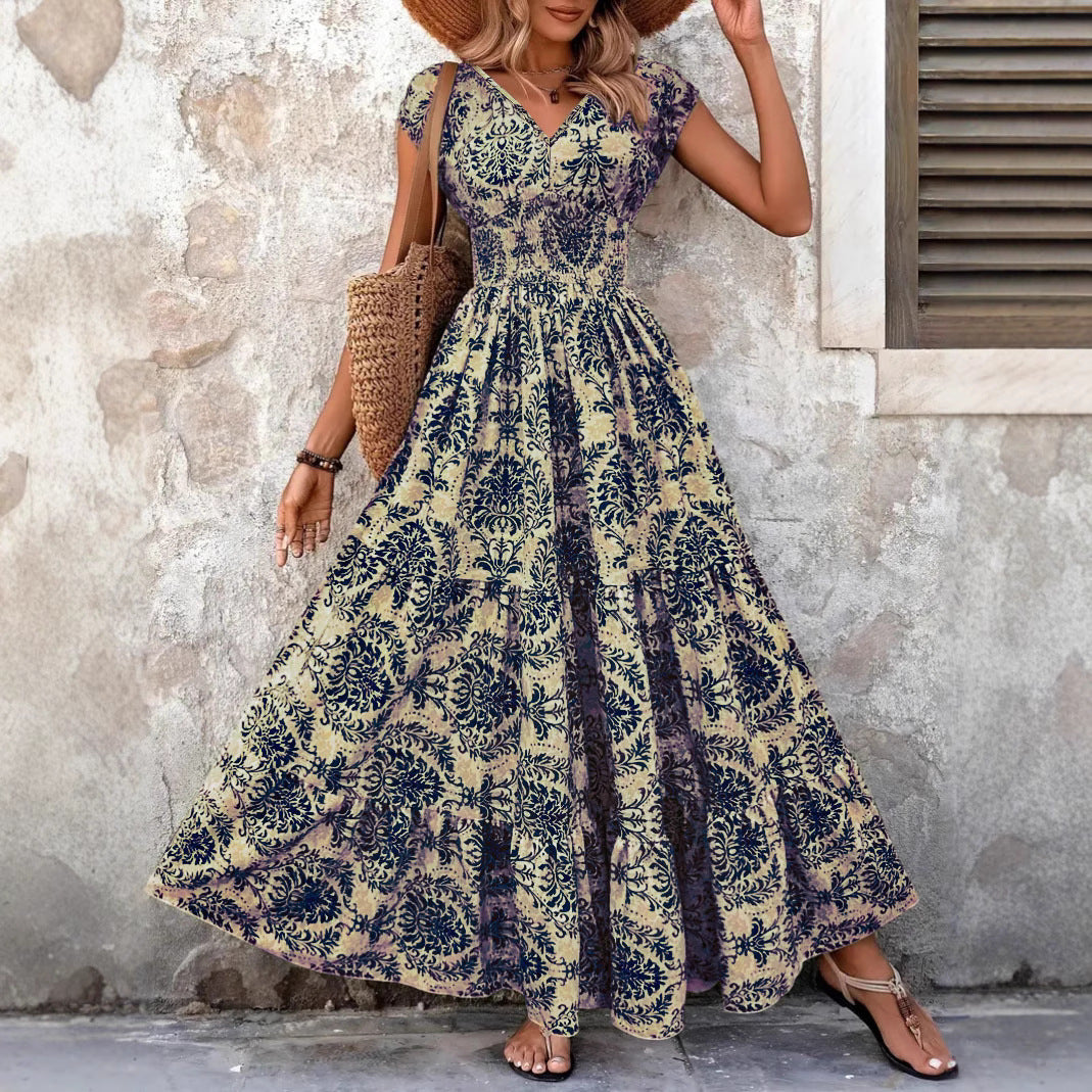 Robe maxi à fleurs pour femmes avec décolleté en V et ourlet à volants Chic und Stil