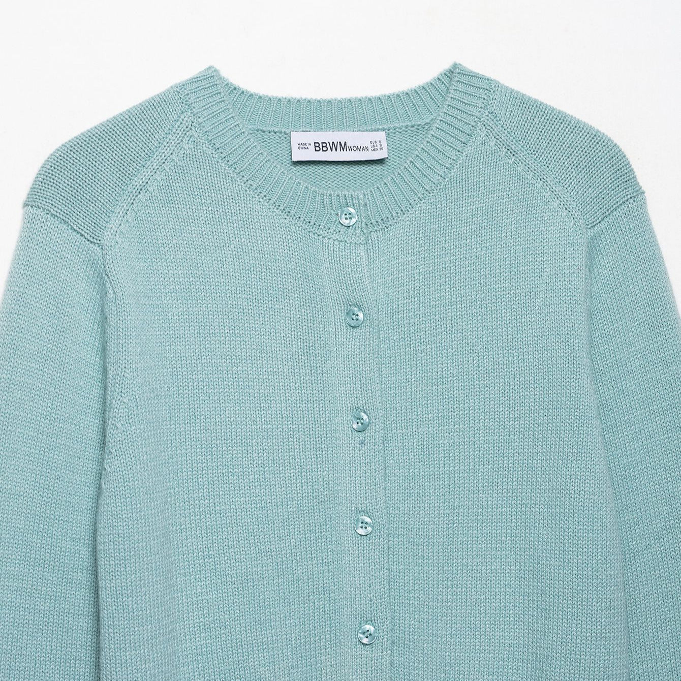 Cardigan en fine maille pour femmes avec encolure ronde Chic und Stil