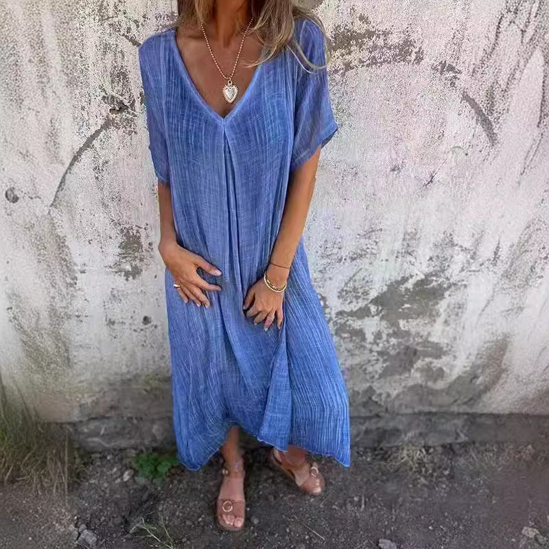 Robe midi femme avec design plissé et coupe décontractée Chic und Stil