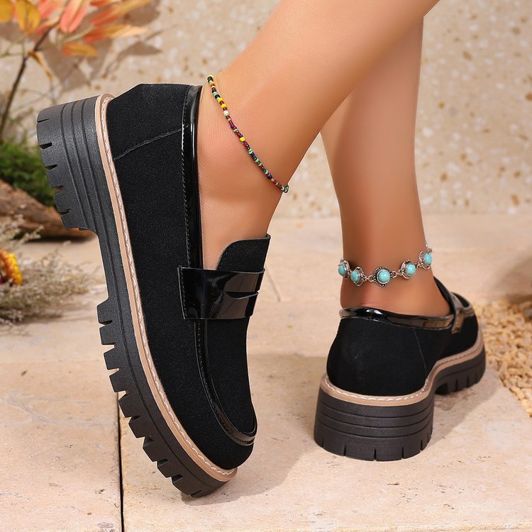 Chaussures femmes confortables à enfiler avec profil robuste et application élégante Chic und Stil
