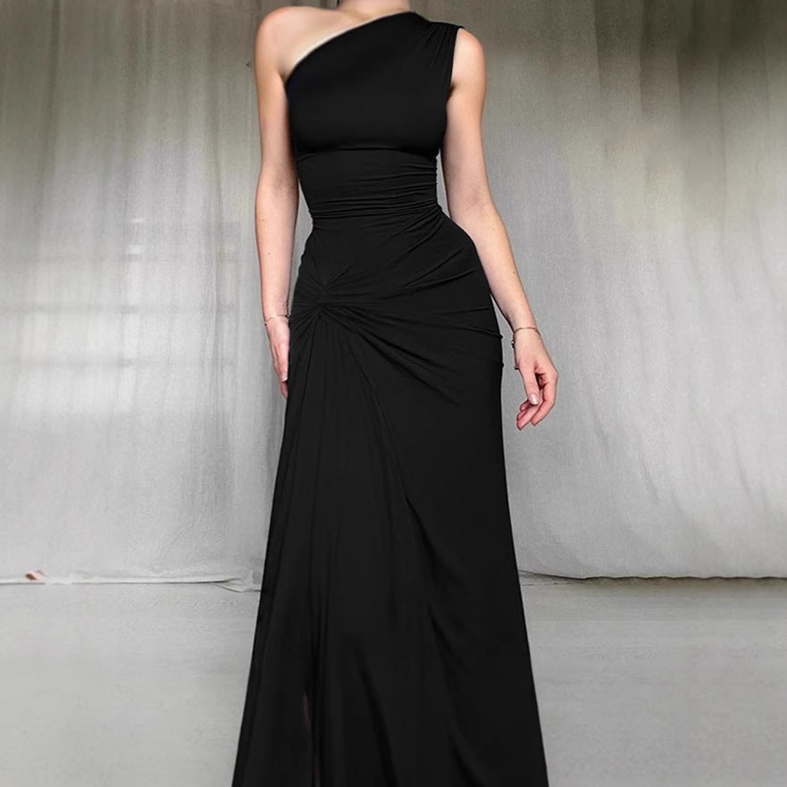 Robe maxi élégante pour femmes avec coupe asymétrique et design sculptant Chic und Stil