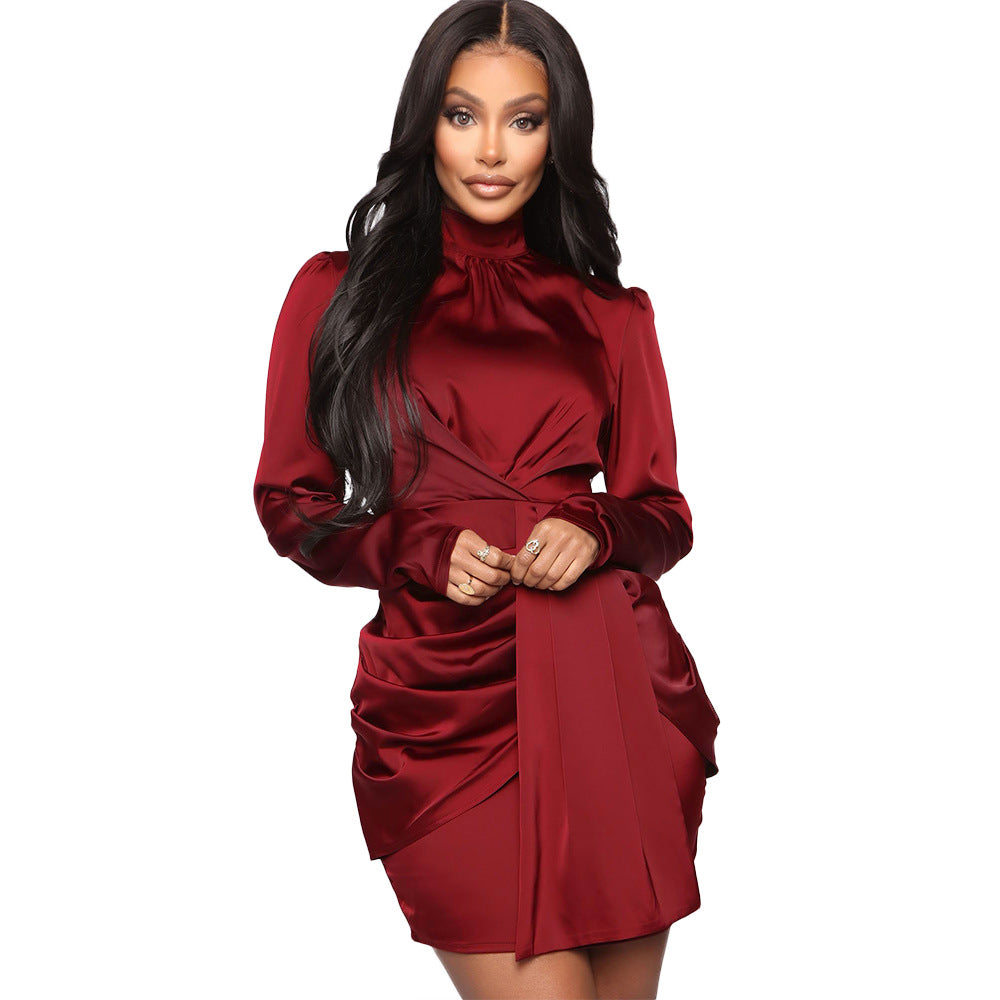 Robe mini élégante à manches longues en satin avec volants pour femmes Chic und Stil