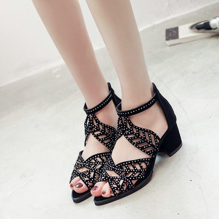 Sandales pour femmes en strass glamour avec talon block Chic und Stil