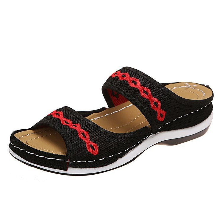 Sandales confortables pour femmes avec une bande à la mode et une surface respirante Chic und Stil