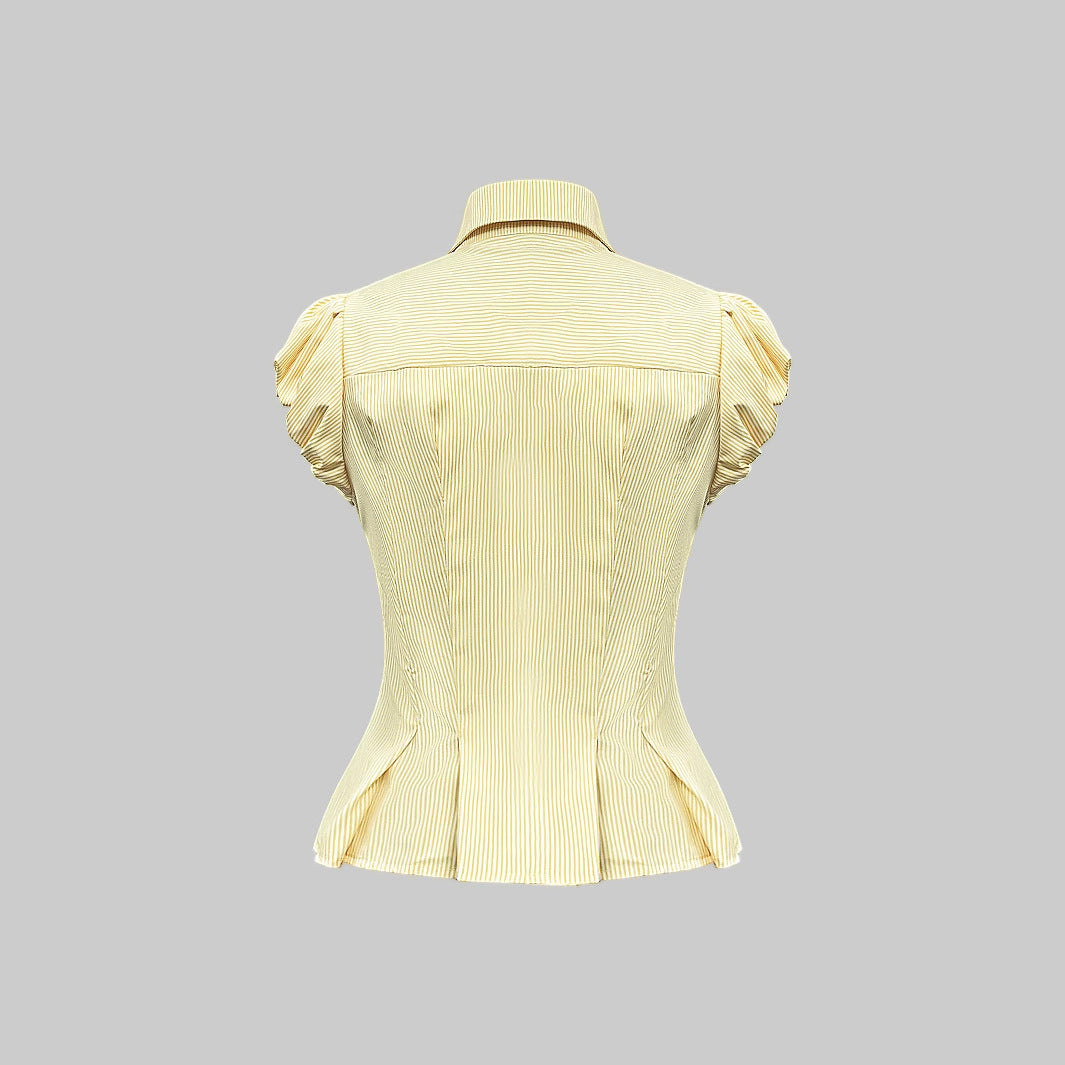 Haut de blouse tricoté pour femmes avec manches bouffantes et détails de boutons Chic und Stil
