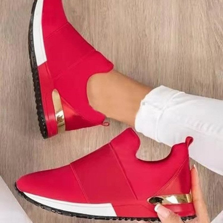 Chic and Style slip-on sports sneakers for women