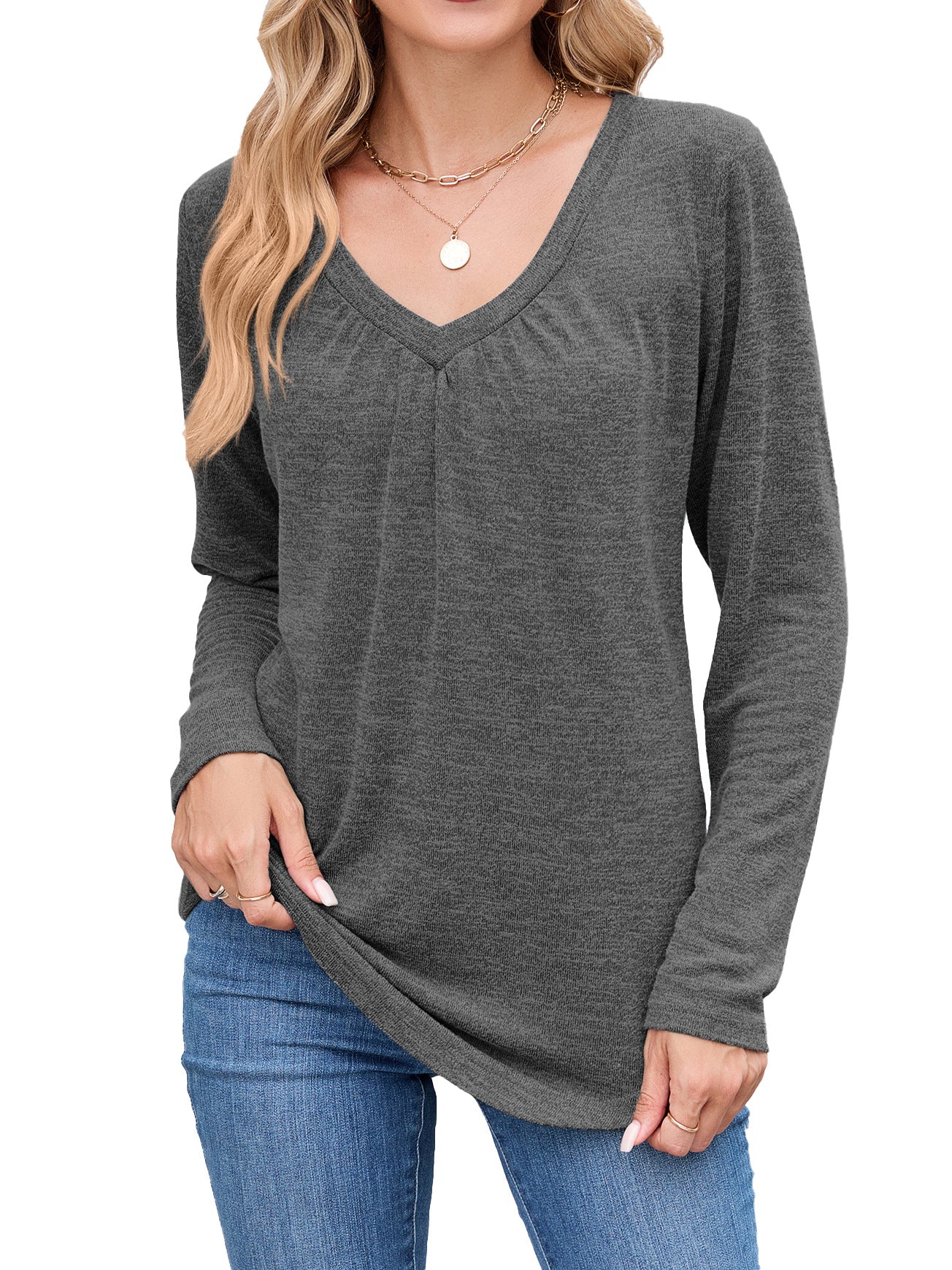 Chemise à manches longues pour femmes avec un décolleté en V raffiné et des plis Chic und Stil