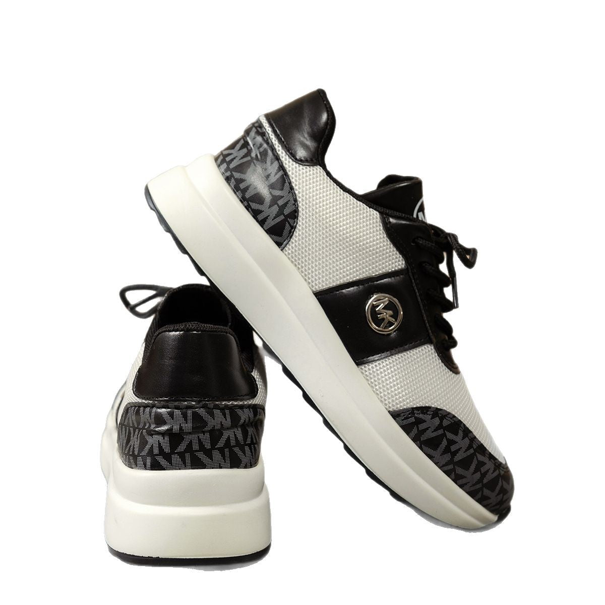 Baskets de sport pour femmes avec surface en maille respirante et semelle confortable Chic und Stil