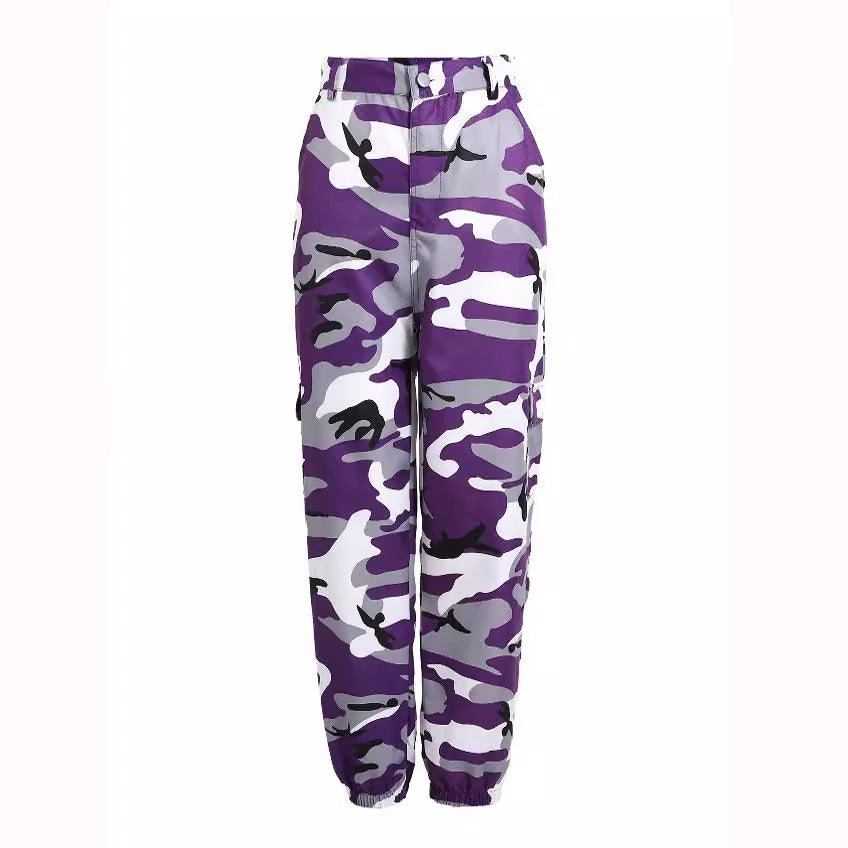 Pantalon cargo pour femmes au design camouflage moderne avec poches pratiques et taille élastique Chic und Stil