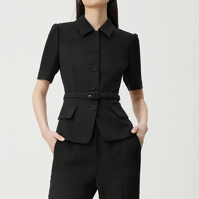 Veste cintrée à manches courtes pour femmes avec ceinture Chic und Stil