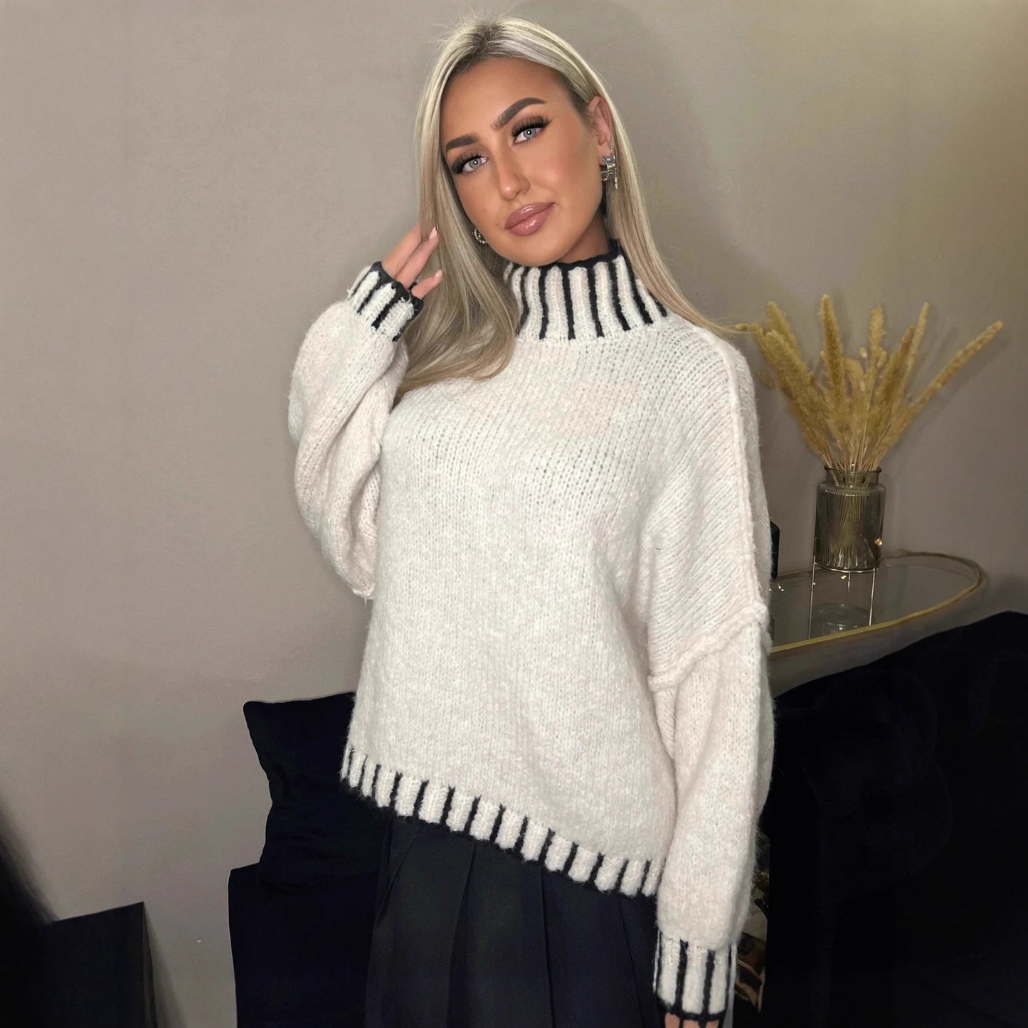 Pull en tricot épais décontracté pour femmes avec des manches volumineuses et un col montant Chic und Stil