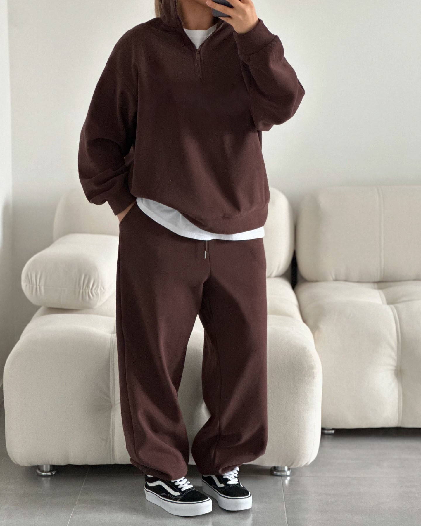 Women casual hoodie and jogging pants Chic and Style