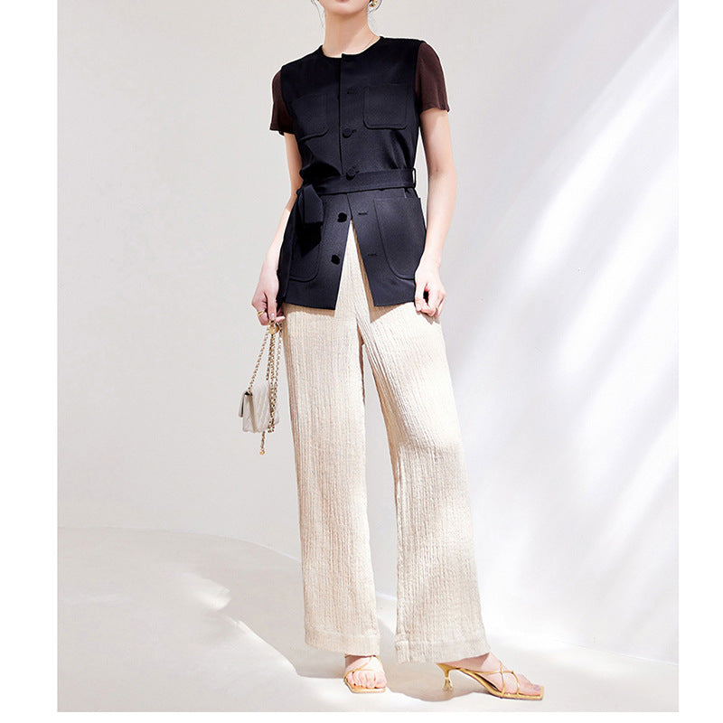 Gilet utilitaire cropped contemporain pour femmes Chic und Stil