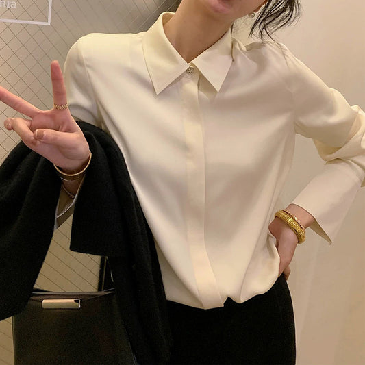 Chemise classique pour femme à boutons Chic und Stil