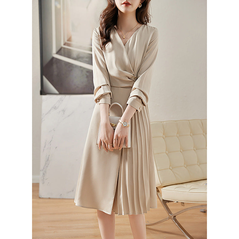 Robe midi plissée élégante pour femme avec détails de bouton Chic und Stil