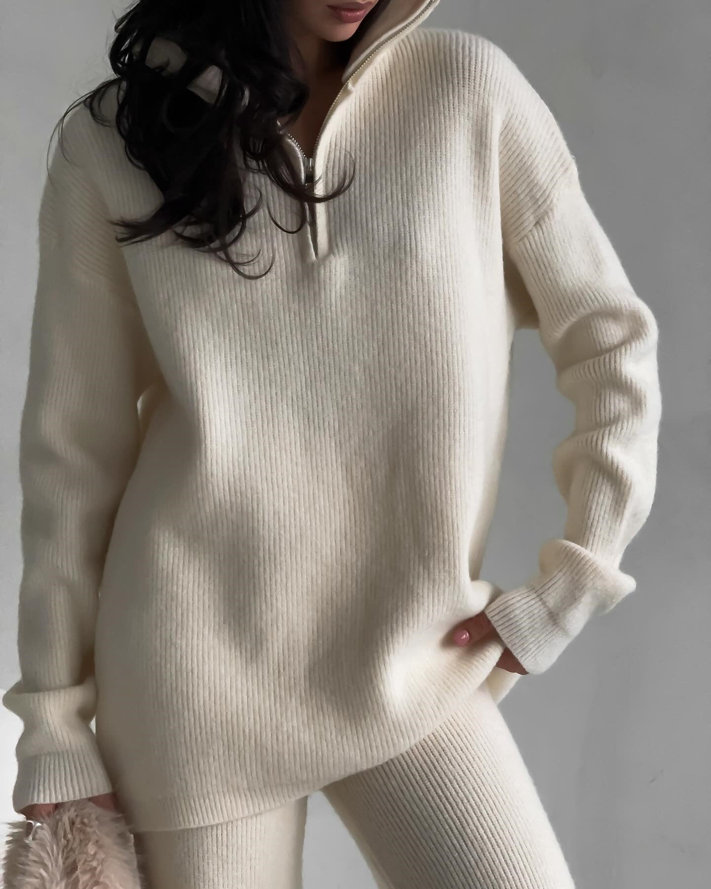 Dames Pull en tricot élégant et confortable avec demi-fermeture éclair Chic und Stil