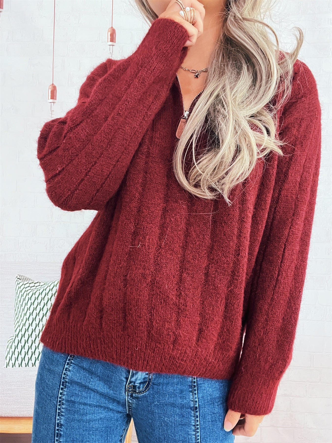 Pull-over en tricot pour femmes avec courte patte de fermeture éclair et structure en vagues Chic und Stil