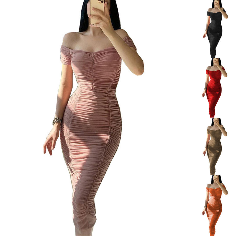 Robe portefeuille femme avec un design romantique à volants et une coupe cintrée Chic und Stil