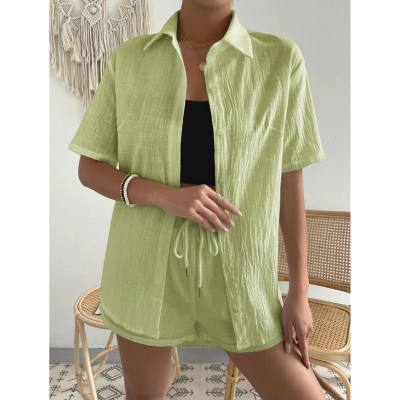 Dame Chique Loungewear-Combinaison composée d'une chemise légère et respirante et de shorts Chic und Stil