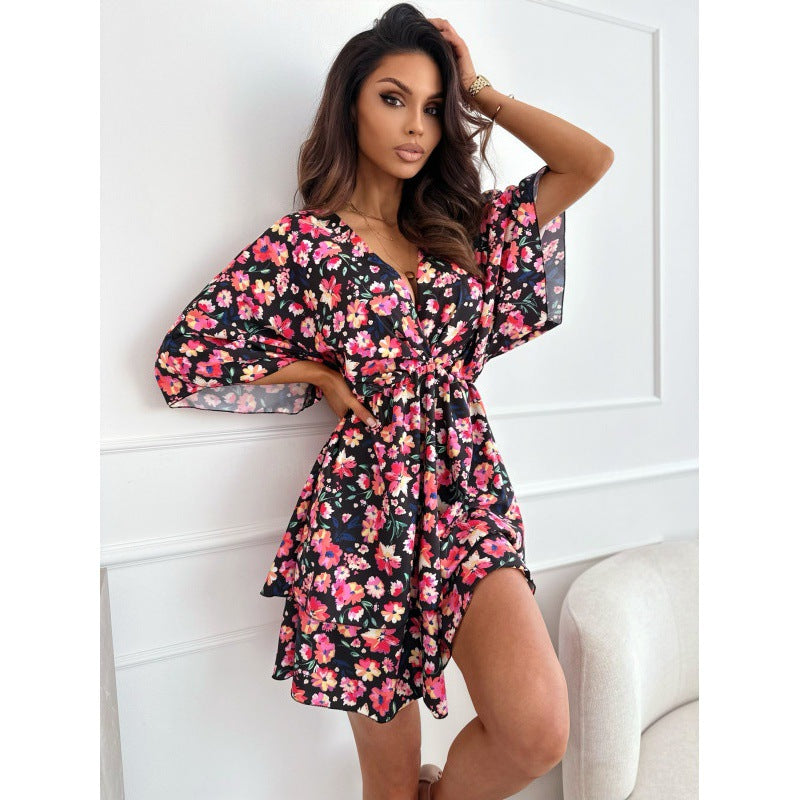 Robe portefeuille à motif floral Chic und Stil pour femmes