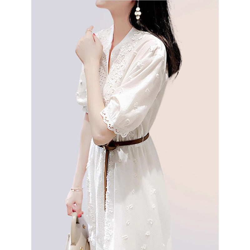 Robe midi brodée pour femme avec ceinture Chic und Stil