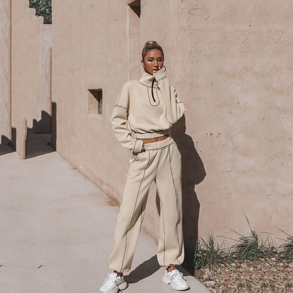 Dame sweat à capuche décontracté avec fermeture éclair et ourlet froncé Chic und Stil