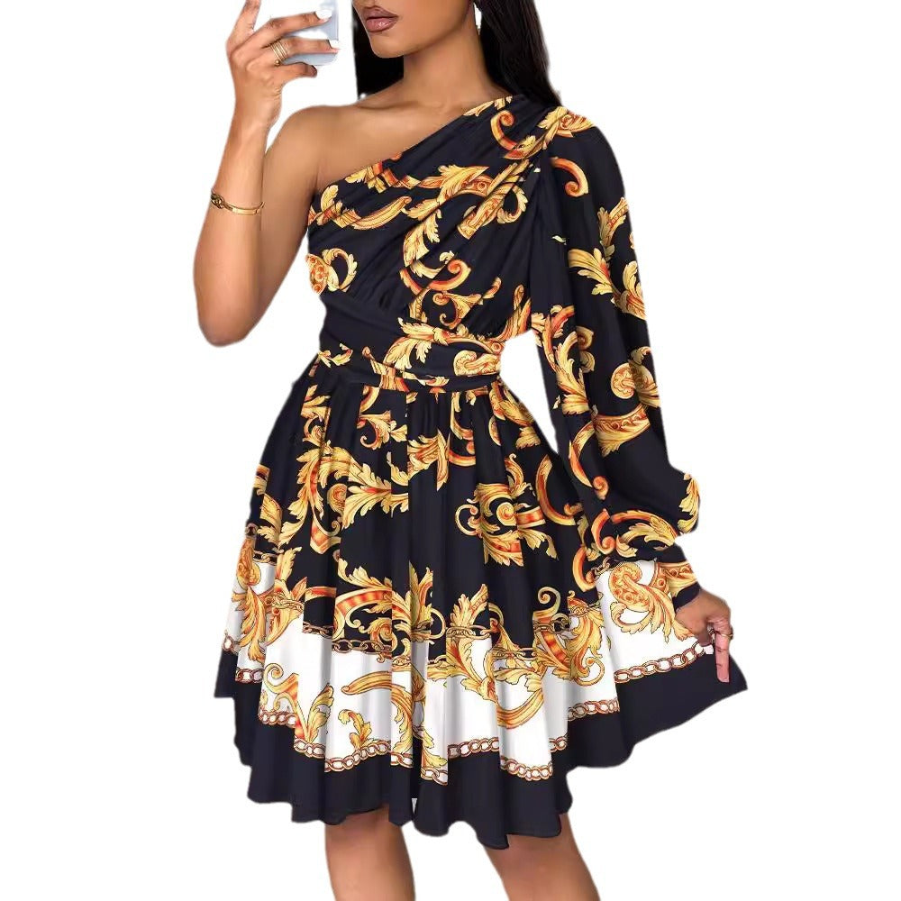 Robe mini asymétrique à fleurs Chic und Stil pour femmes