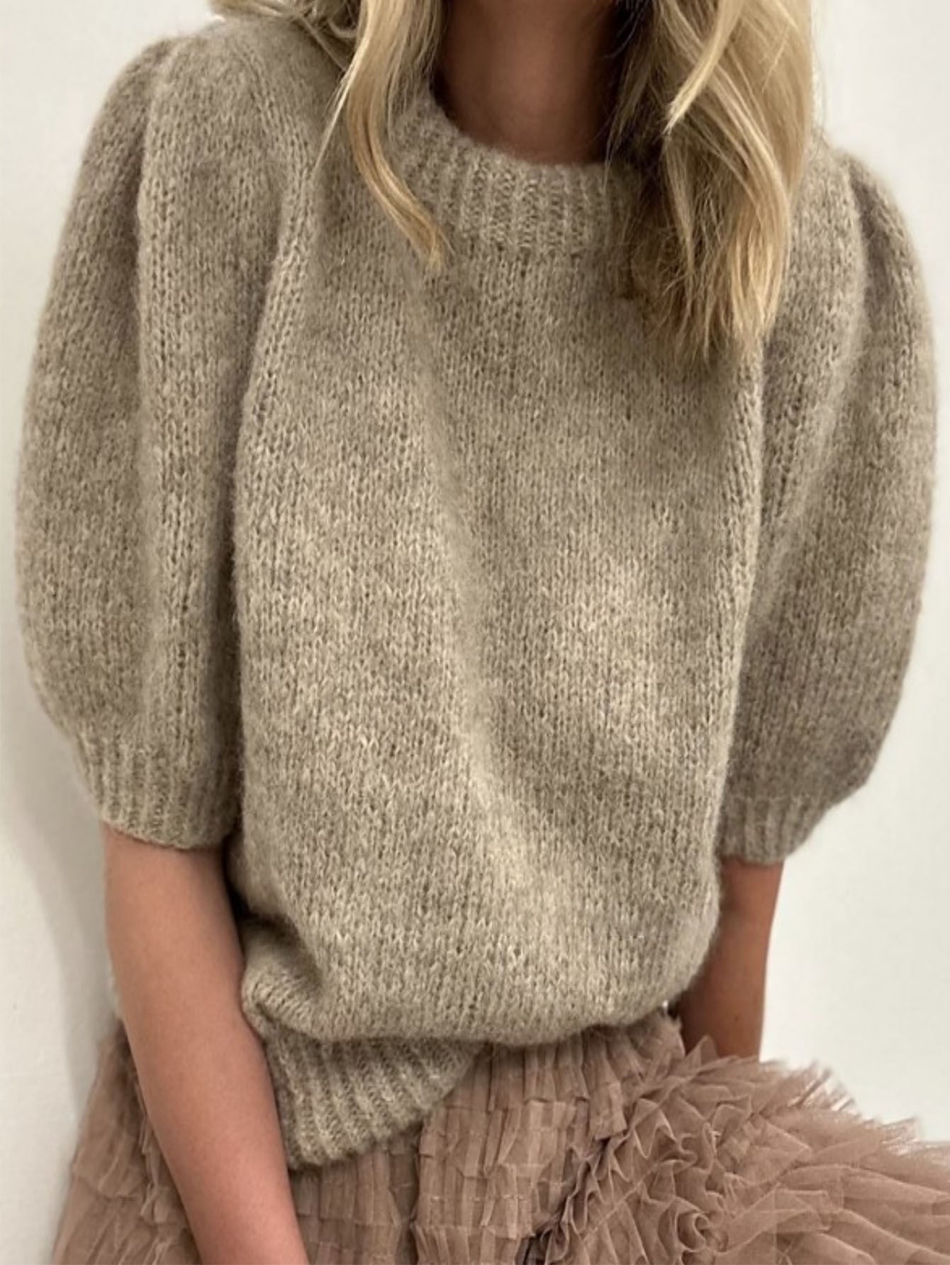 Pull femme avec manches bouffantes et tricot doux Chic und Stil