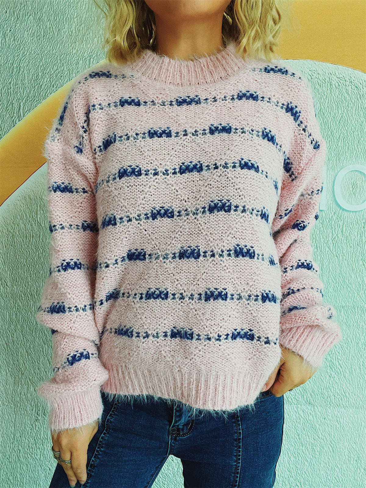 Pull femme en mohair doux avec motif à rayures moderne Chic und Stil